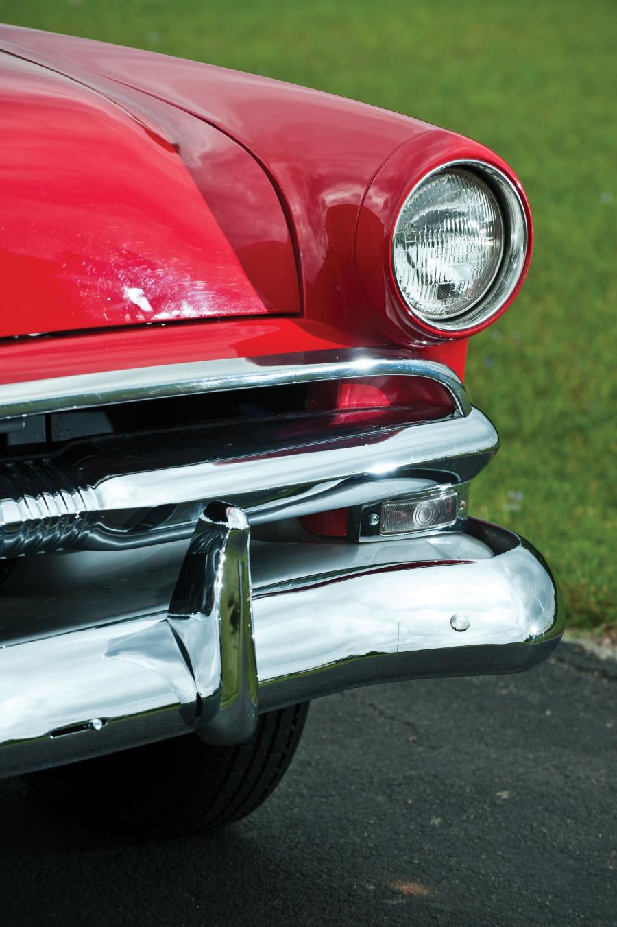  Ford Crestline Sunliner Convertible 1953 года  (фото 10 из 29)